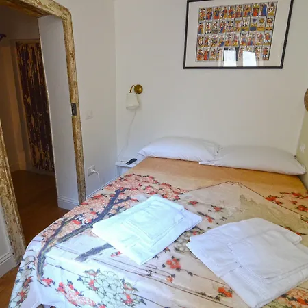 Le Stelle Magiche Apartment *